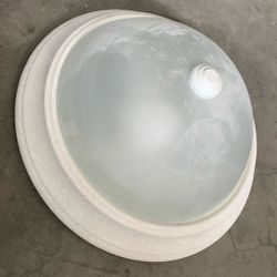 Light flush mount ceiling fixture