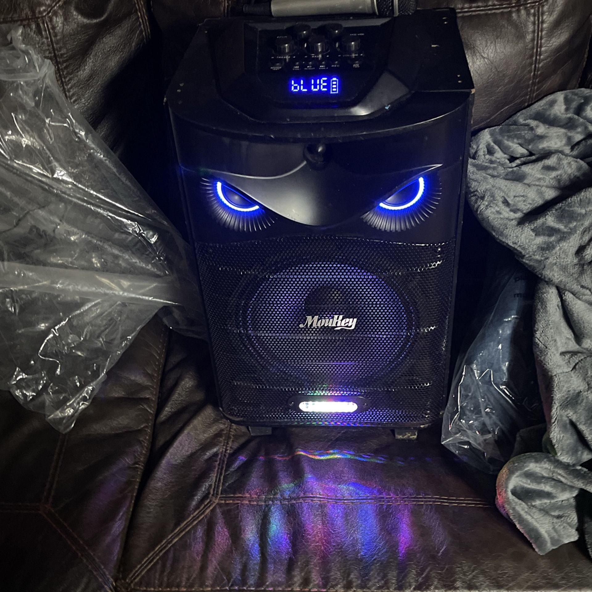 Moukey Bluetooth Speaker