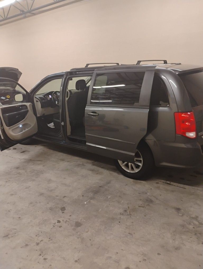 2016 Dodge Grand Caravan