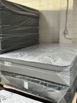 Queen Size Mattress Pillow Top New