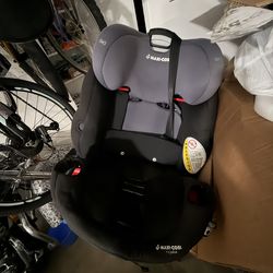 Maxi-cosi convertible car seat