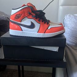 Turf Orange Jordan Mid SE