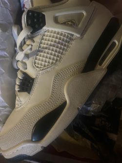 Jordan’s 4s,1s and 5s size 10.5