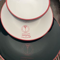 BRSSERiE la grancaise Restaurant  Paris FRANCE  8Dish set Free Dishes 