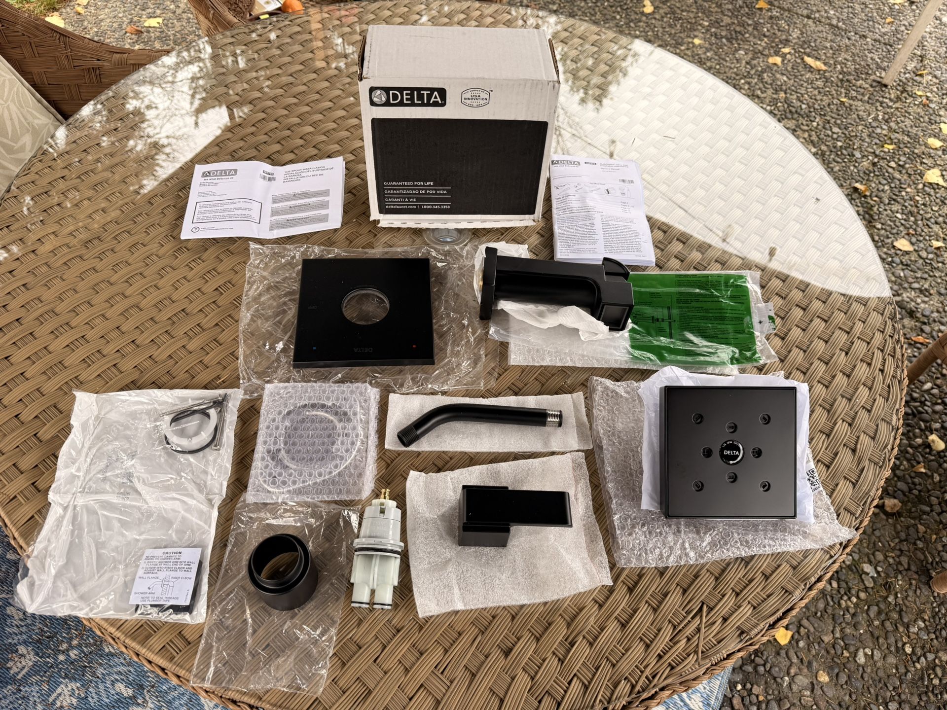 BRAND NEW Delta Tub/Shower Trim Kit