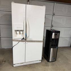 Refrigerator and Water Dispenser 