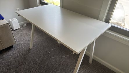 IKEA Trotten Desk White