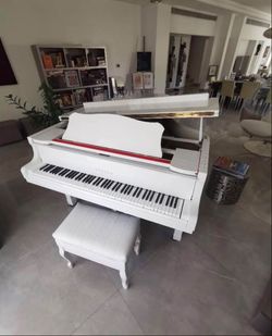 GRAND PIANO - G2 YAMAHA WHITE