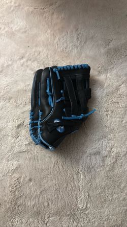 Baseball glove 12.75