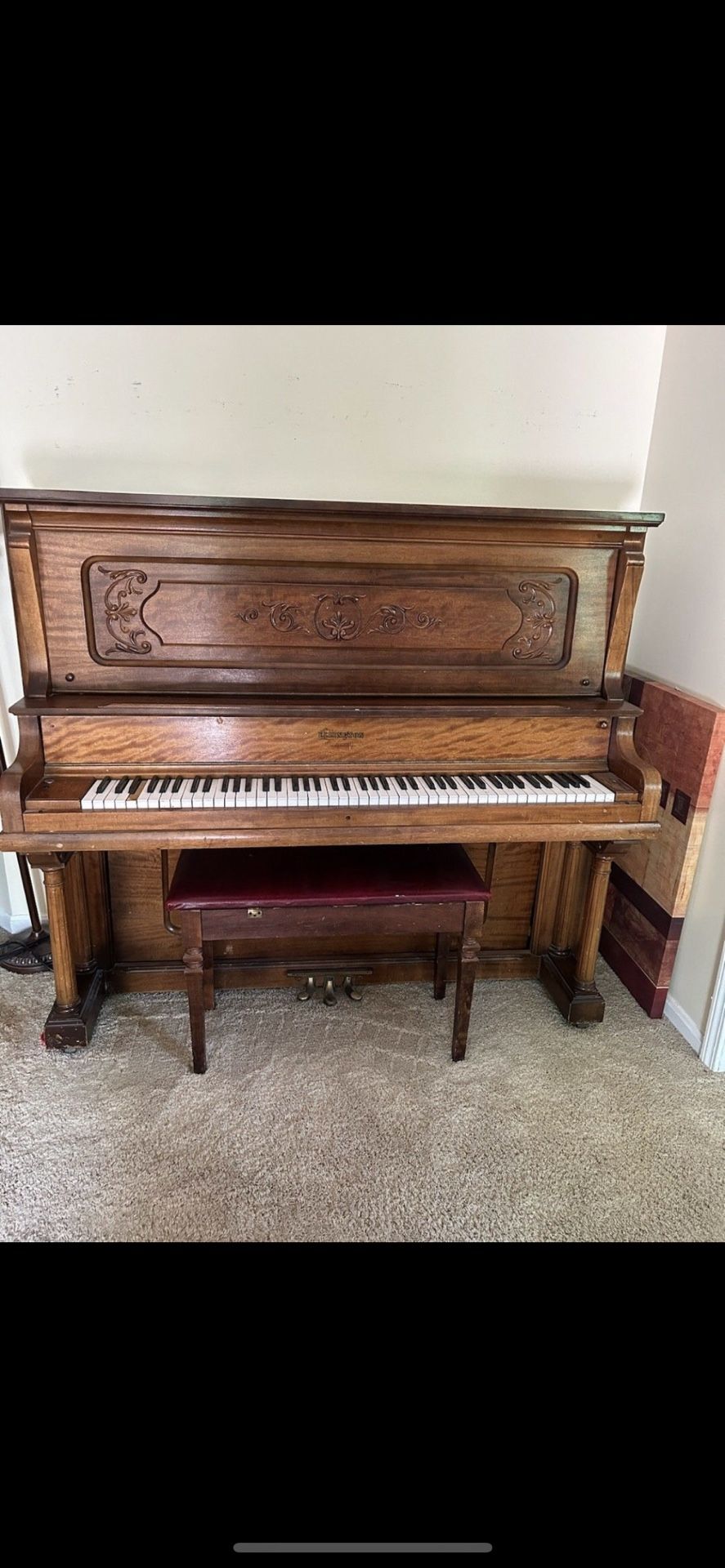 Ellington Victorian Upright Piano