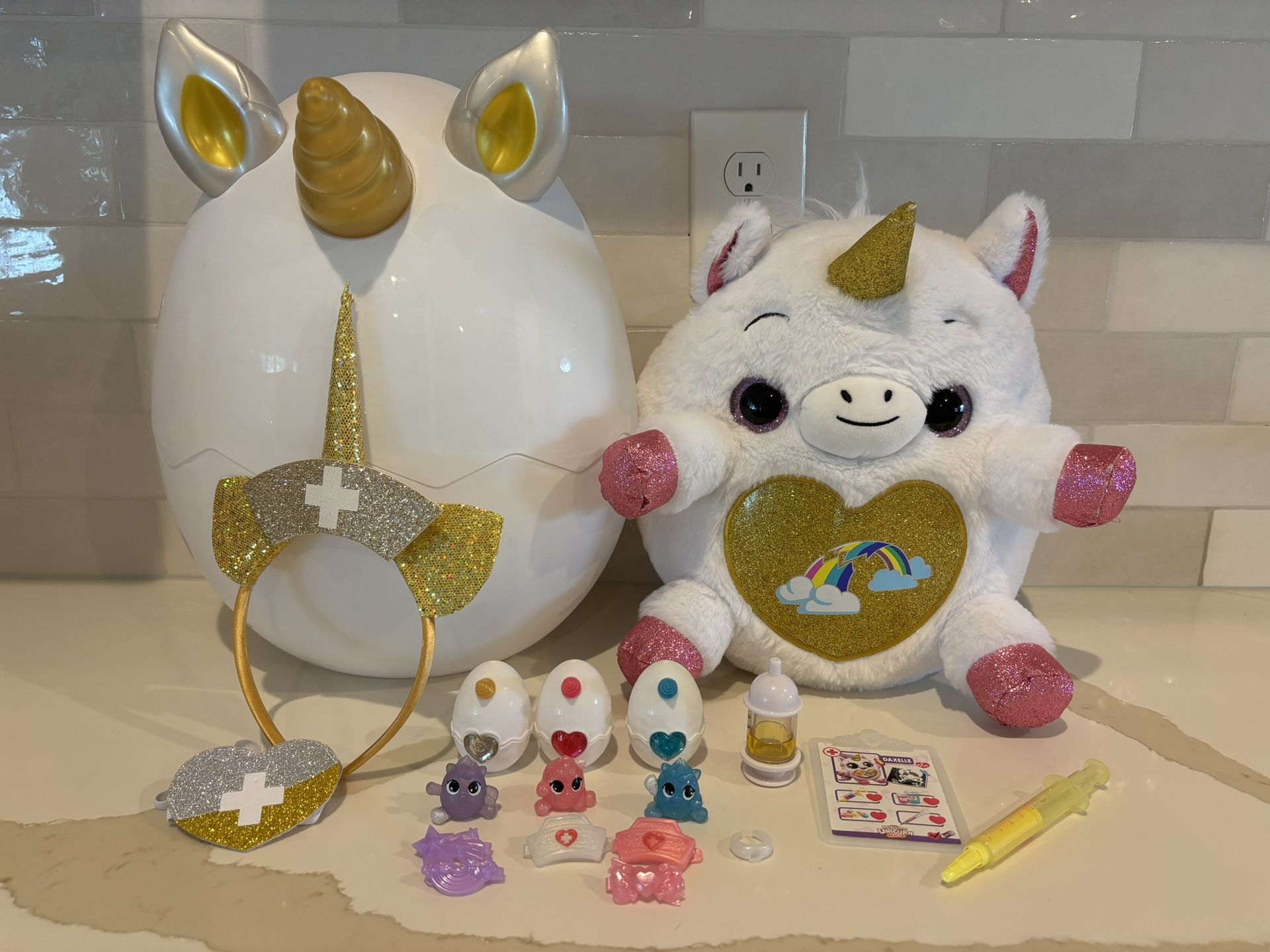 Rainbocorns Unicorn Rescue Surprise (White) by ZURU, Collectible Plush Stuffed Animal, Egg Toys
