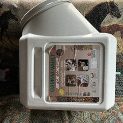 Airtight Storage Container For Pet Food, Bird Seed, Etc