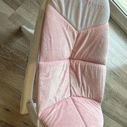 Baby Delight Portable Pink Bath Seat! 