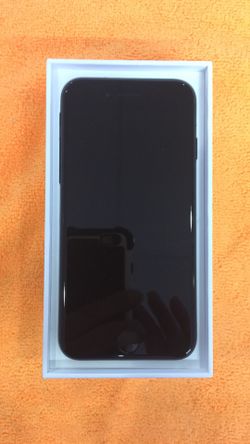 iPhone 7 32GB Black Box Packed Factory Unlocked