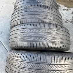 275 50  22 Pirelli Tires with 80% of useful life all 4 Seth de Llantas Con 80% de vida las 4