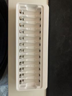 AA/AAA Battery Charger