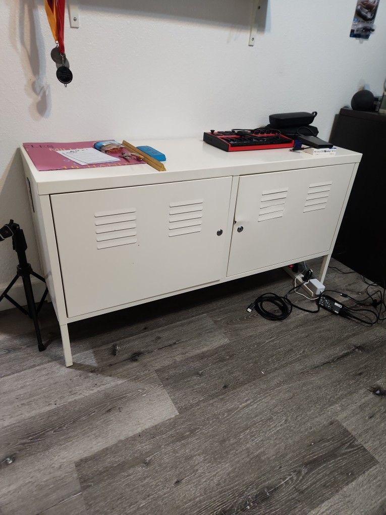 Metal Storage With Locking Doors