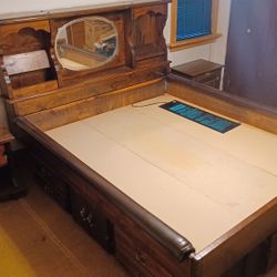 California king water Bed Frame And Heat Pad