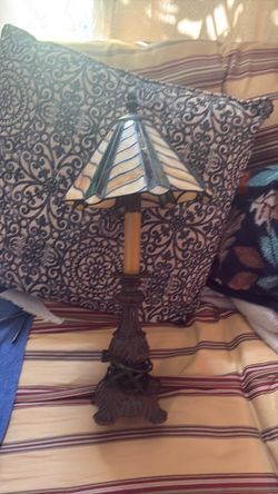 Tiffany-Style Stained Glass Table Lamp