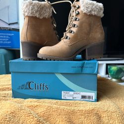 Cliffs By White Mountain