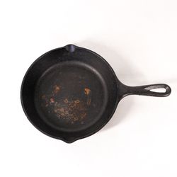 8" Lodge Cast Iron Skillet Cooking Frying Pan Cookware *Needs Re-Seasoning*