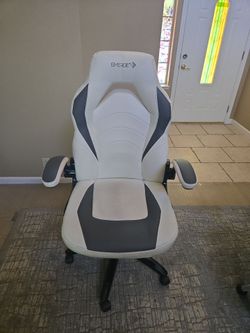 Gaming chair