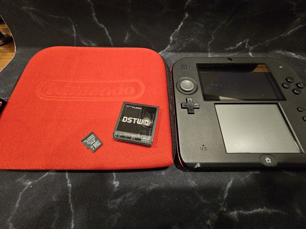 Nintendo 2DS Red W/ DSTWO card