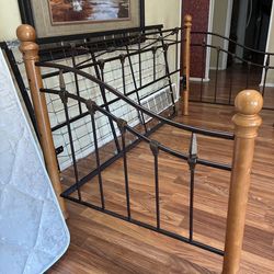 Daybed with Sealy Mattress