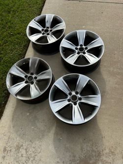 18 inch Dodge Challenger/Charger rims