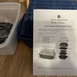 $15  SALE. 🎄🎄🎄.  BRAND NEW 6 PIECE MICROWAVE PAN SET WITH COVER.  WAS $40!!   CLOSEOUT $15 🥘🥘