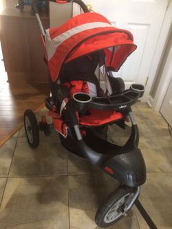 Jeep Liberty 3 wheel stroller