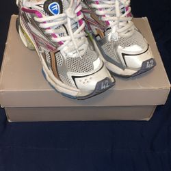 balenciaga runners size 9