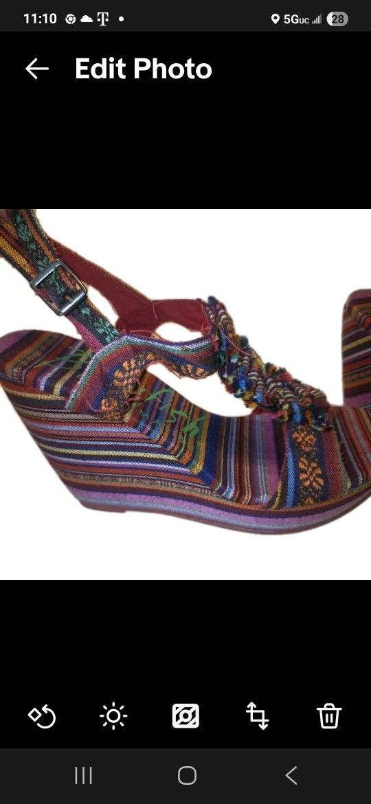 New BlowFish Womens Sandel Size 8 Wedge Multicolor Open Toe Buckle Close 3” Heel