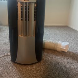 Portable AC unit -Gree- Works great
