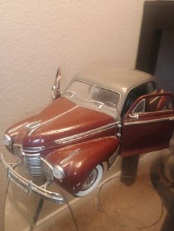 Danbury Mints 1941 Chevrolet Special Deluxe Coupe – 1:24 Scale Diecast Collectible