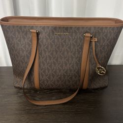 Michael Kors Tote