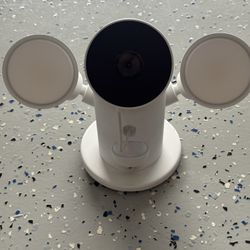 Google Nest Camera With Floodlight 