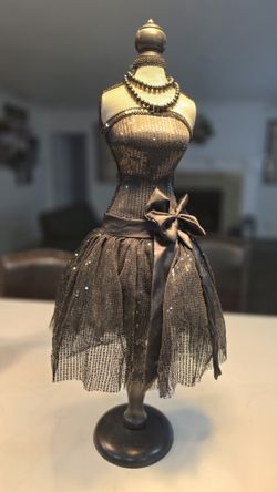 Decorative Mannequin 