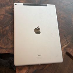 iPad Pro  12.9 Inch First gen Perfect Condition Cellular Connect