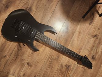 7 String Guitar 