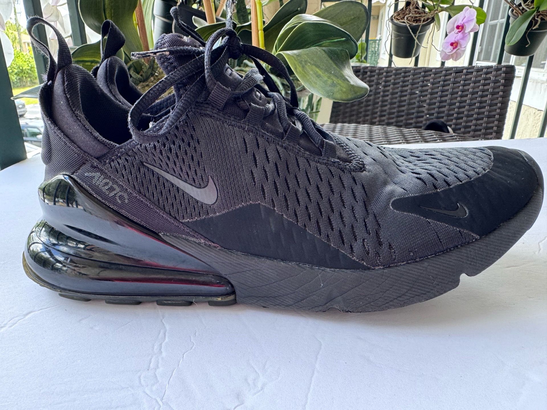 Size 11.5 Nike Air Max 270 Triple Black Lace Up Low Top Sneakers Men