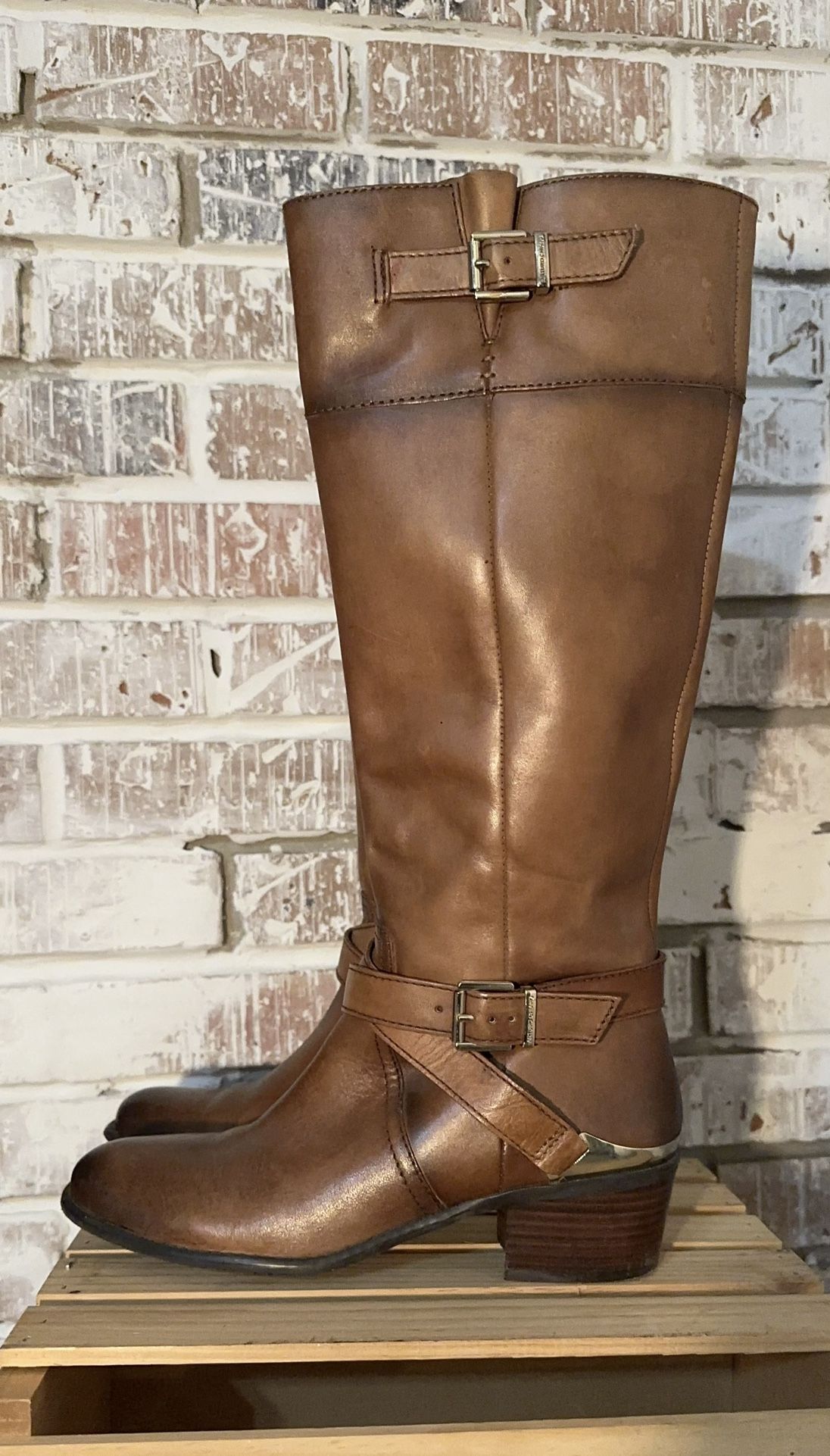 Arturo Chiang Riding Boots Brown Leather Size 8M Women’s AT-FRAyDA2 Zip Side