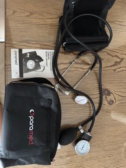 “Paramed” Aneroid blood pressure kit