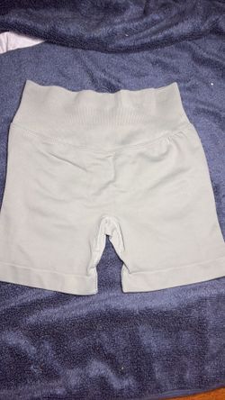 Cute Light green booty scrunch shorts 💕