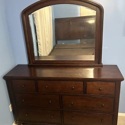 Dresser/mirror And Bed Frame Set 