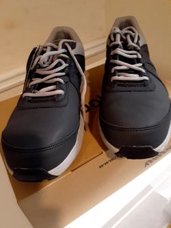 Brand new rebook steel toe boot size 10.5