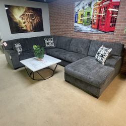 Ballinasloe Smoke 3pc Sectional Sofa w/ Chaise