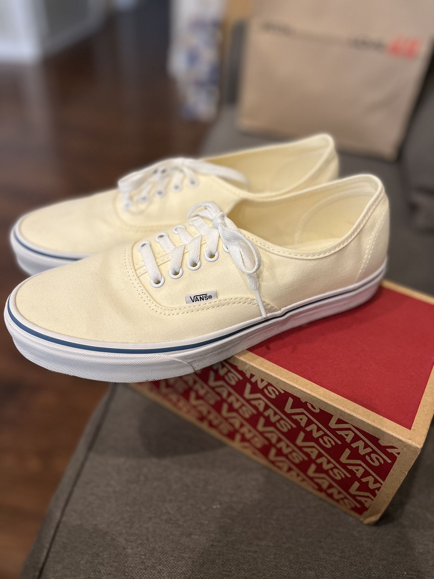 Vans Tennis Shoes For Men
