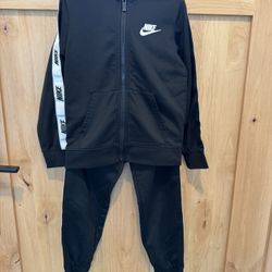 Nike Dri-FIT Little Kids 2-Piece Full-Zip Set with Logo Taping - Size 6 Little Kids