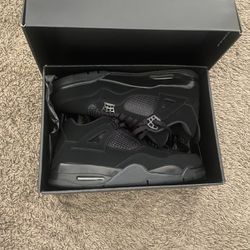 BLACK CAT JORDAN 4’s  
